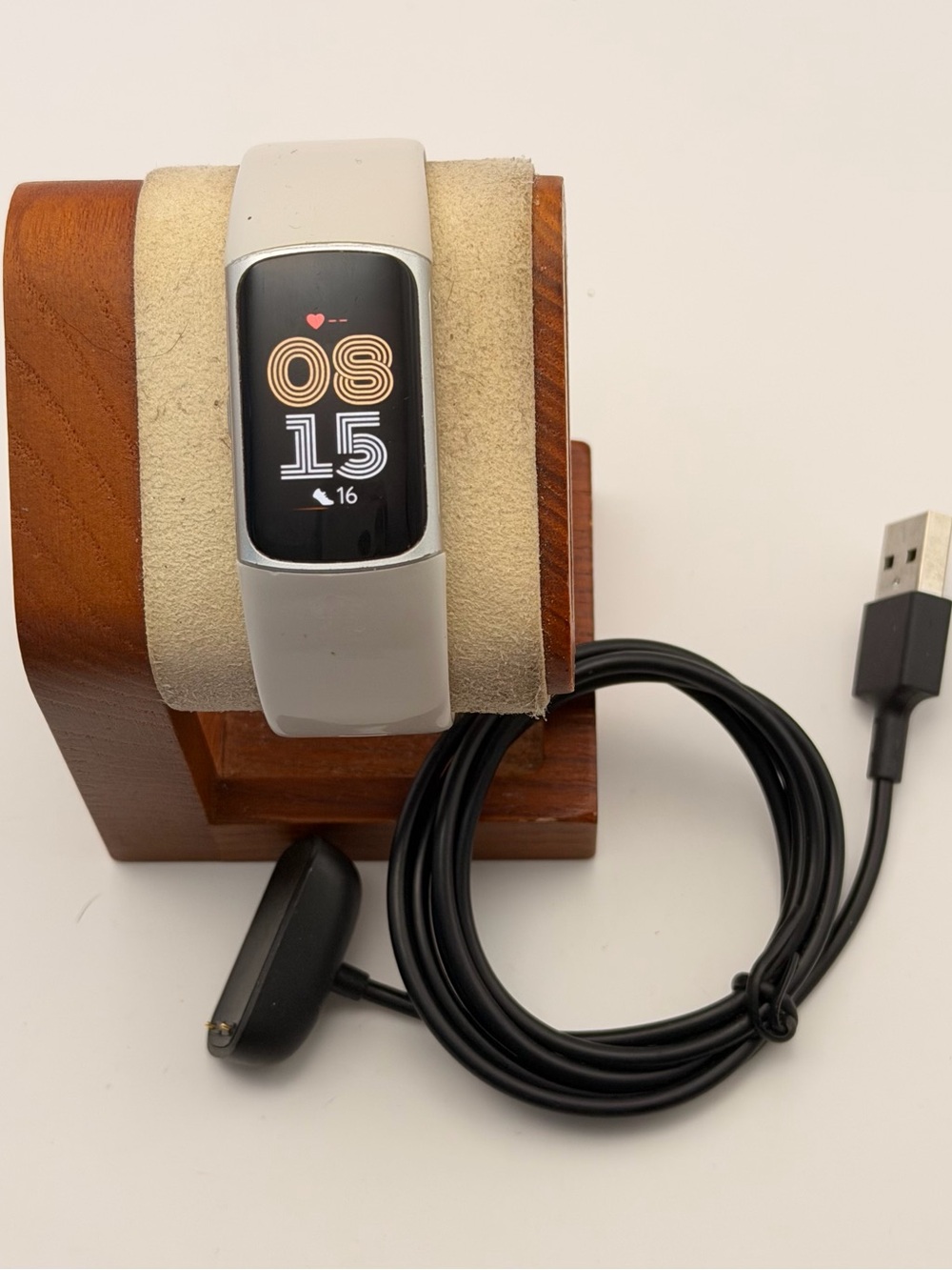 Fitbit Charge 6, Good, Charger Included, Tested, Latest Model